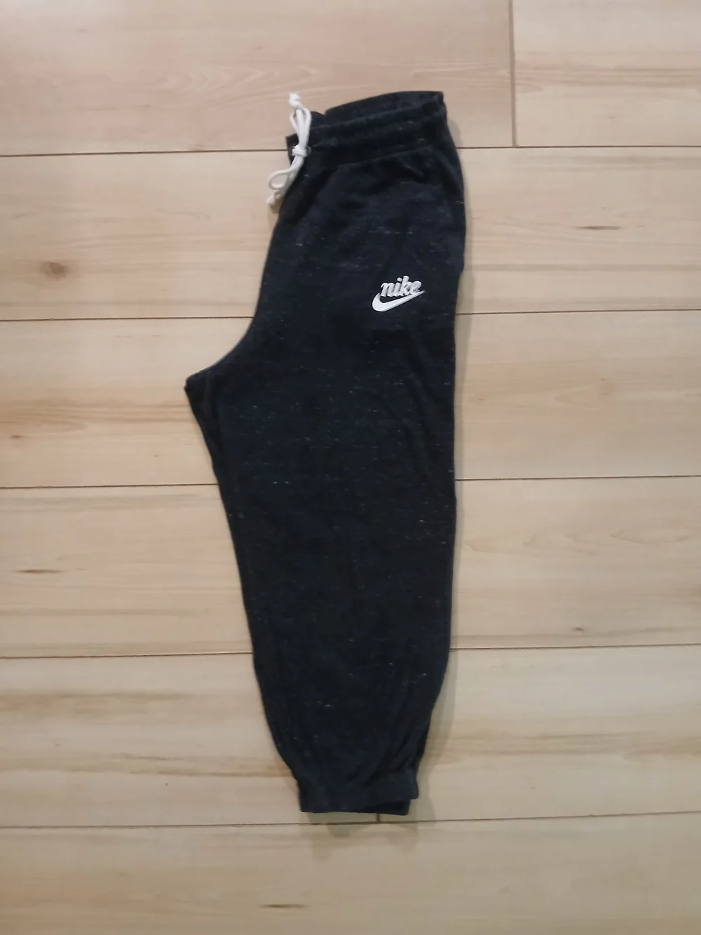 Nike Black Athletic Joggers Size Medium Mid Range Calf Very Comfy
